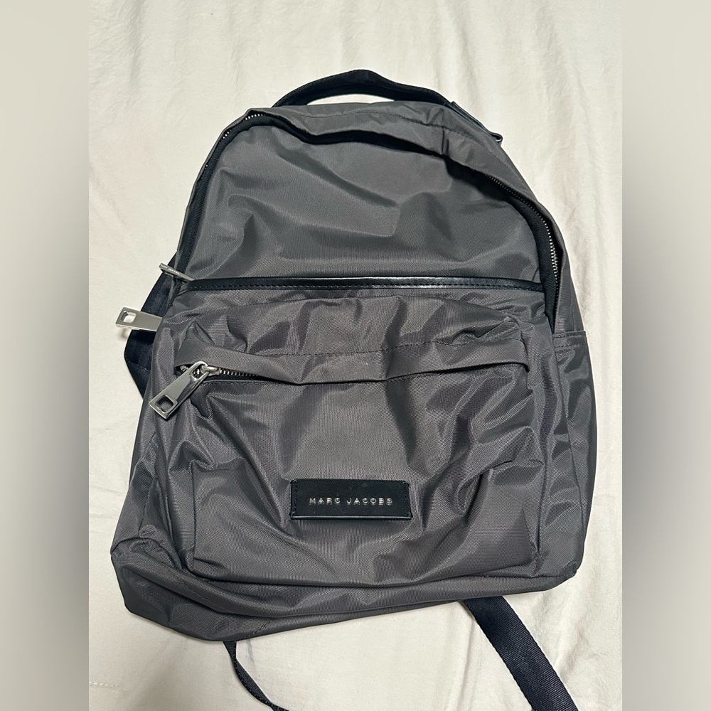 Marc Jacobs Gray Nylon Small Backpack 🎒 

Used for a semester of school 📚